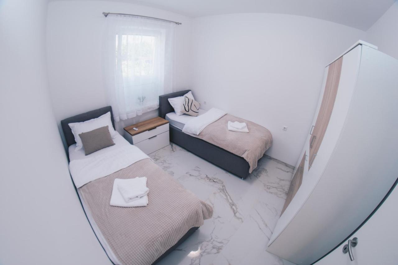 L Apartment Maribor Exteriör bild